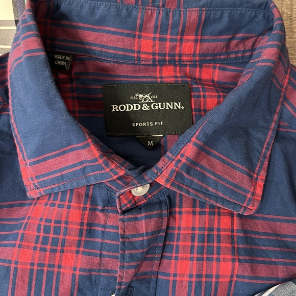 3 designer dress shirts // Mizzen + Main // Rodd & Gunn - Picture 3 of 5